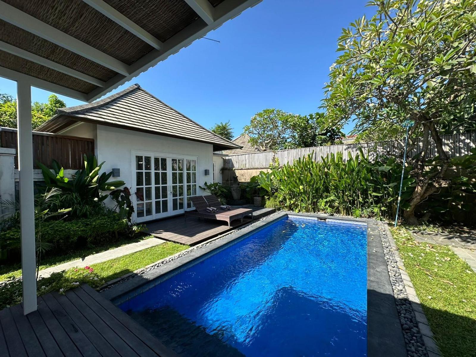 Villa Alam Biru II Sanur Buitenkant foto