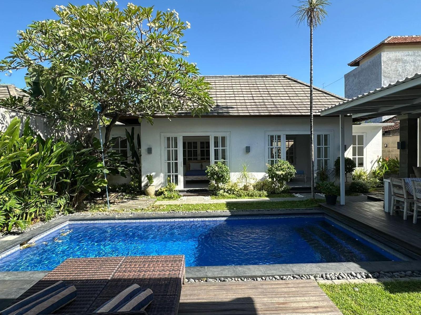 Villa Alam Biru II Sanur Buitenkant foto
